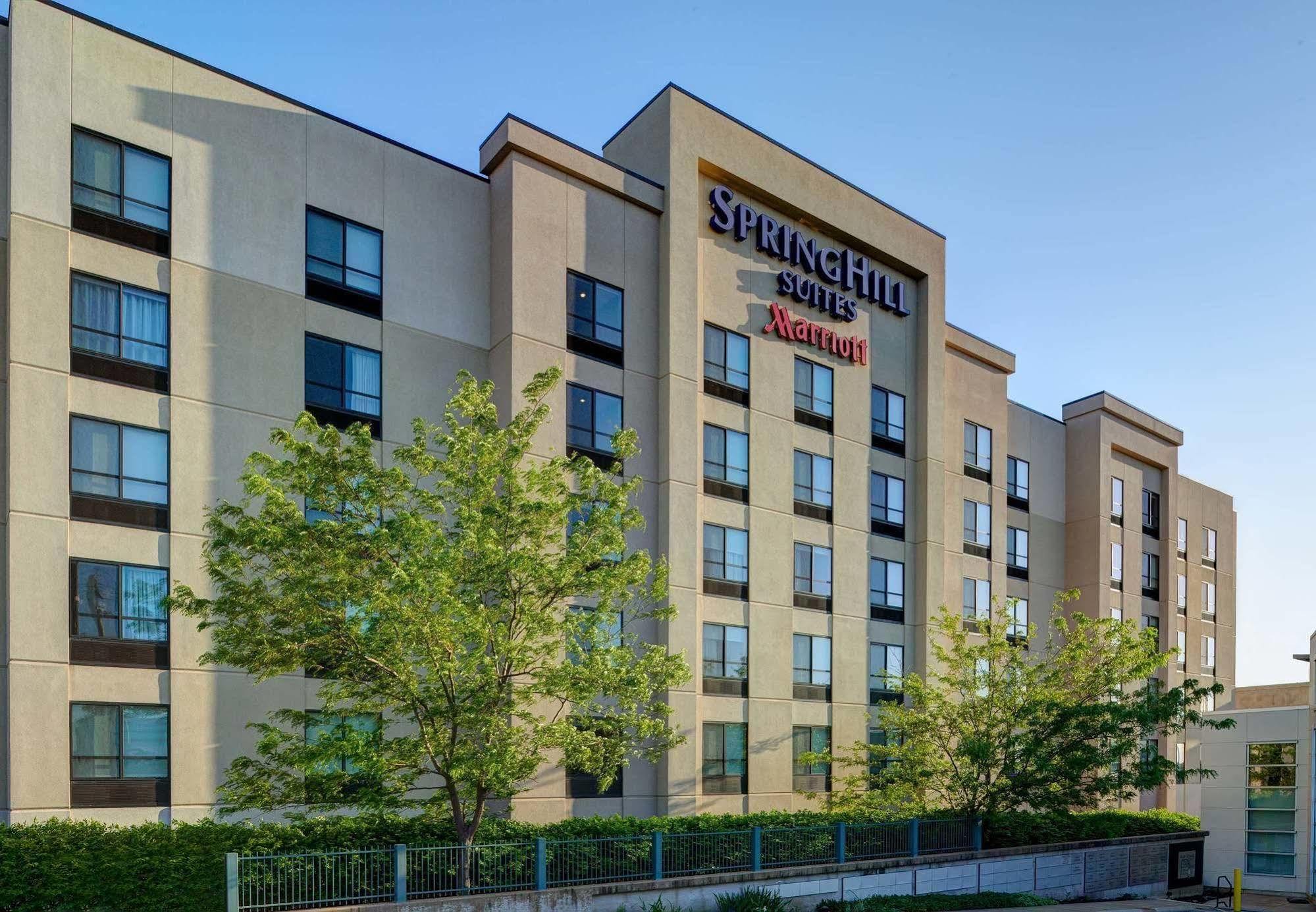 Springhill Suites St. Louis Brentwood Exterior photo